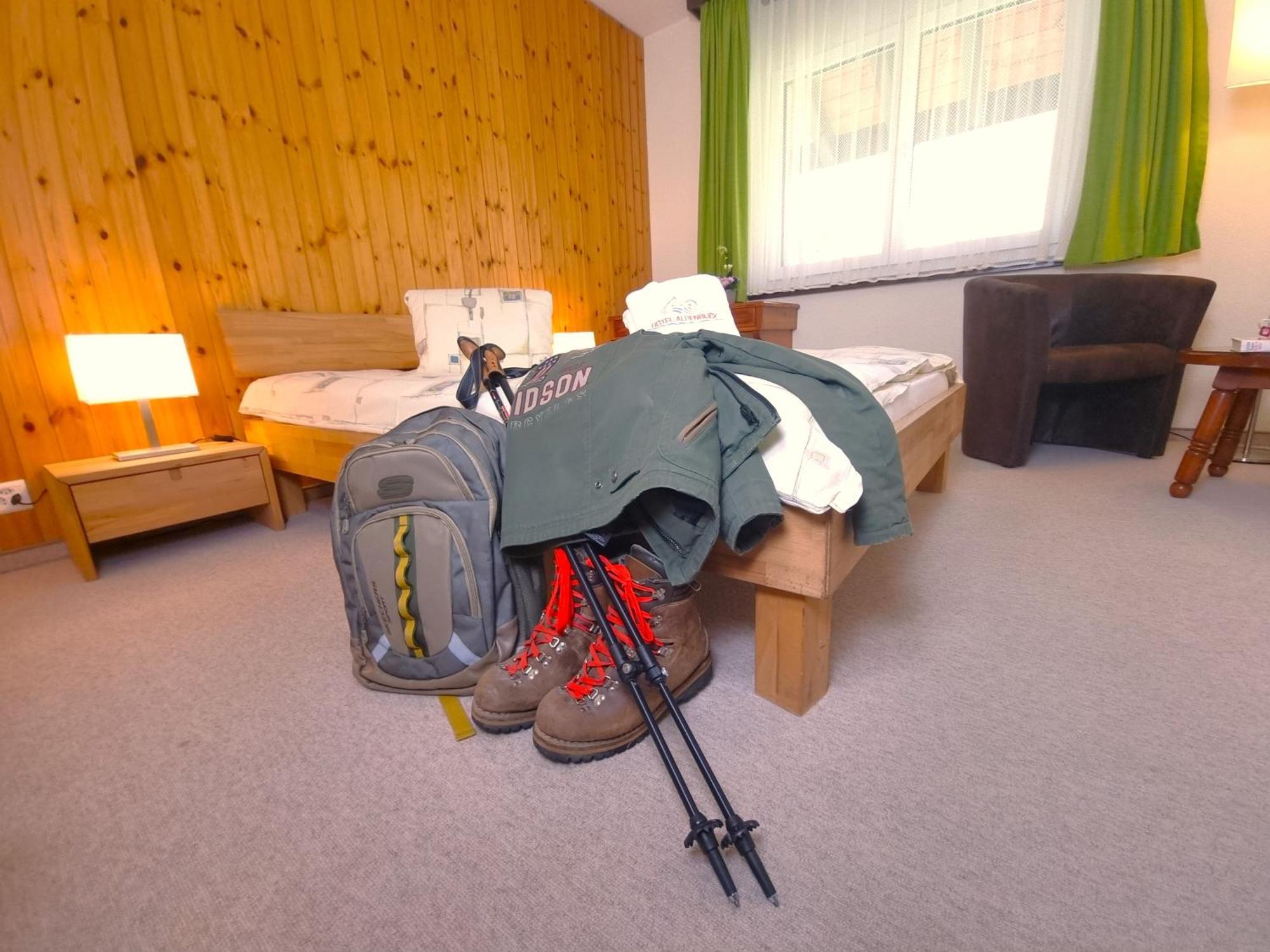 Hotel Alpenblick-Leukerbad-Therme 部屋 写真